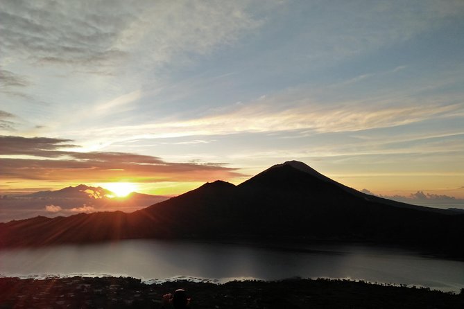 Mount Batur Sunrise Trekking & Hot Spring Tour - Why Mount Batur is worth the early alarm