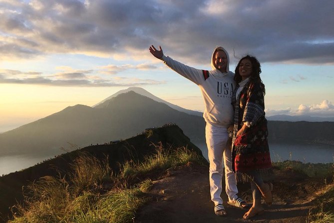 Mount Batur Sunrise Trekking Private Tour with Breakfast and Hotel Transfer - Starting the climb in the dark