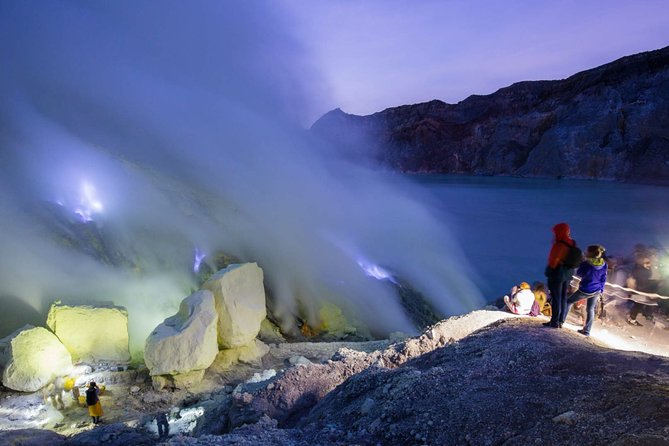 Mount Bromo & Ijen & Madakaripura Waterfall Tour (3D2N) - The long transfer toward Bondowoso