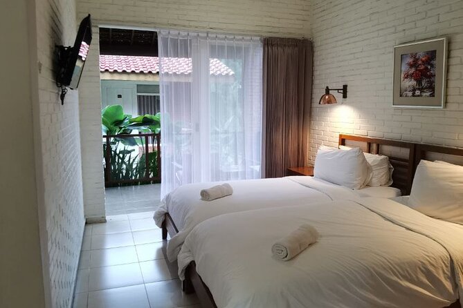 Mount Bromo & Ijen & Madakaripura Waterfall Tour (3D2N) - Hotel - What the $220 price really covers