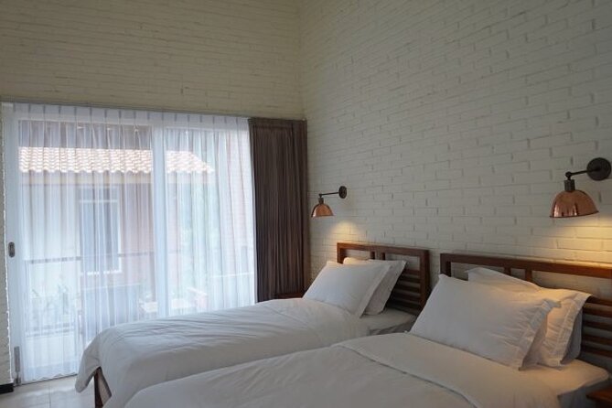 Mount Bromo & Ijen & Madakaripura Waterfall Tour (4D3N) - Hotel - Should you book it?