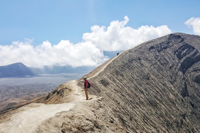 Mount Bromo Jeep Car Rental departure from MALANG - Mount Bromo’s temple and the black-sand desert