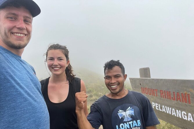 Mount Rinjani Second Summit Trekking ( 2Days-1Night ) - Guides, porters, and the group setup