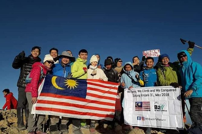 Mount Rinjani Summit Trek Full Sunrise Point (2D-1N) - Starting in Senaru with waterfalls and village scenery