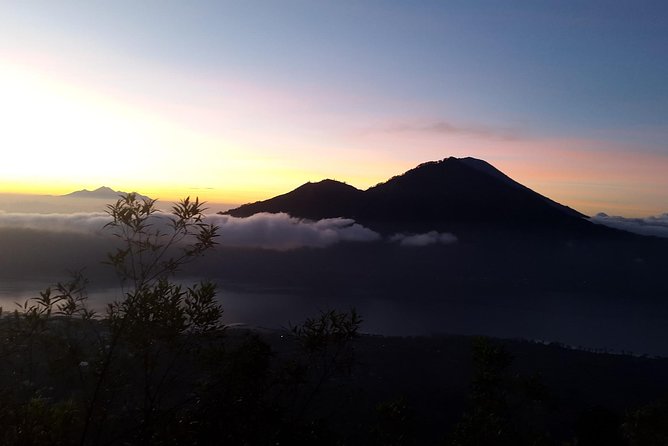 Mt Batur Sunrise, Breakfast & Natural Hot Springs - The descent and changing views