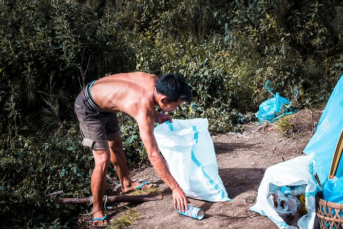 Mt. Rinjani 2D1N Senaru Crater Rim - Day one: seven hours from forest to crater rim