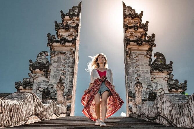 North Bali highlights: Buddhist temple, Waterfall & hot spring - Who will enjoy this North Bali day trip