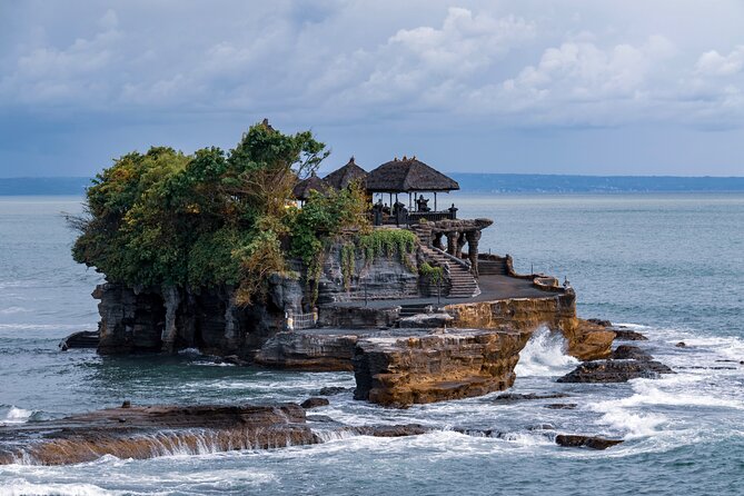 Northern Bali Tour - Private Full Day Tour - All Inclusive - Handara Iconic Gate and the photo-stop question