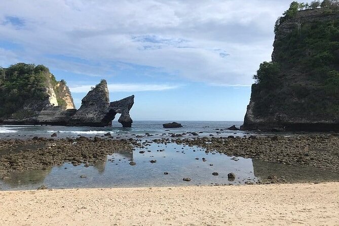 Nusa Penida 2 Day 1 Nights Guided Private Bali Tour - Guides, drivers, and the private format