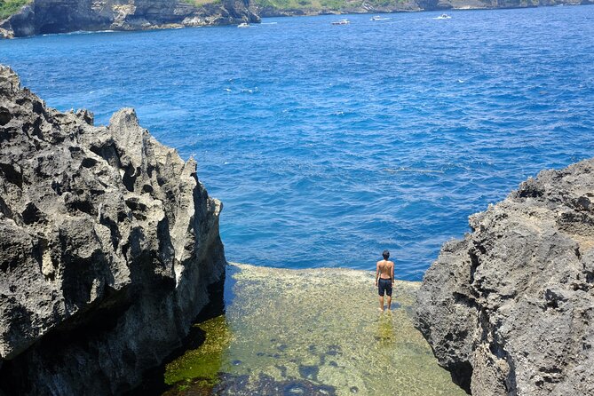 Nusa Penida Beach Day trip by Speedboat - A fast boat from Sanur to Nusa Penida