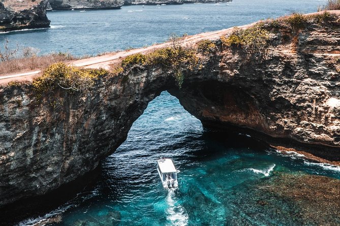 Nusa Penida Island Tour Package With Snorkeling - Lunch before the water