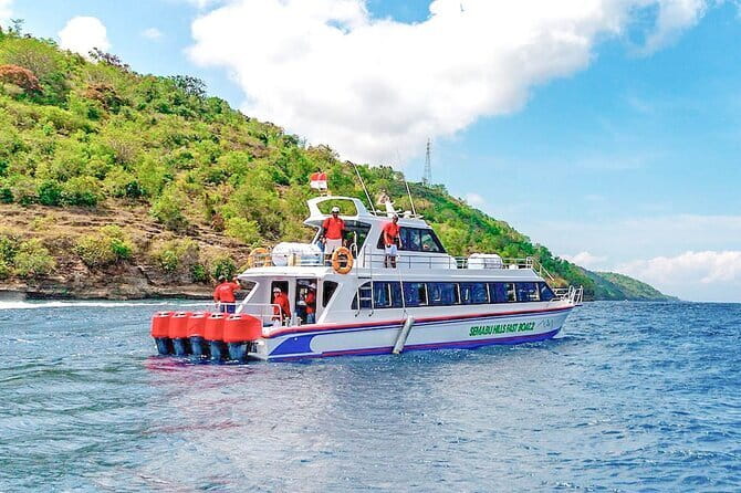 One-way Ticket Fast Boat from Sanur Bali or Nusa Lembongan - Getting off at the beach