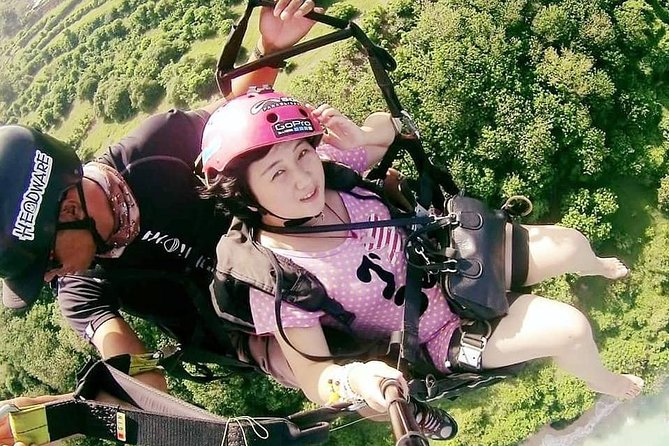 Paragliding Bali at Uluwatu Cliff with Photos/Videos - What happens at the Ulu Paragliding Site