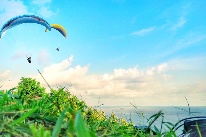 Paragliding Bali Nusa Dua cliff with Free Photo/Videos - GoPro footage and the free SD card