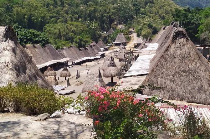 Pauls Flores Tour Labuan Bajo to Ende Flores Land Tour inland by Car 6 Days - Day 5: Blue Stone Beach and Ende’s local market
