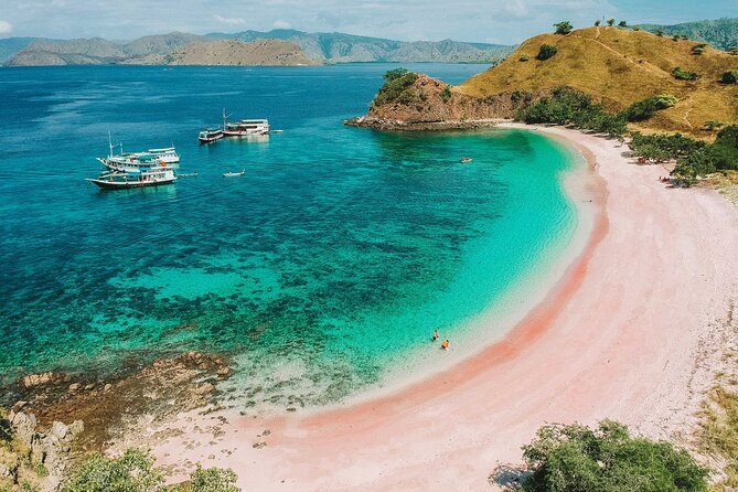 Pink Beach and Southeast Gili Islands Private Tour – Full Day - Tanjung Ringgit and Lombok’s easternmost views