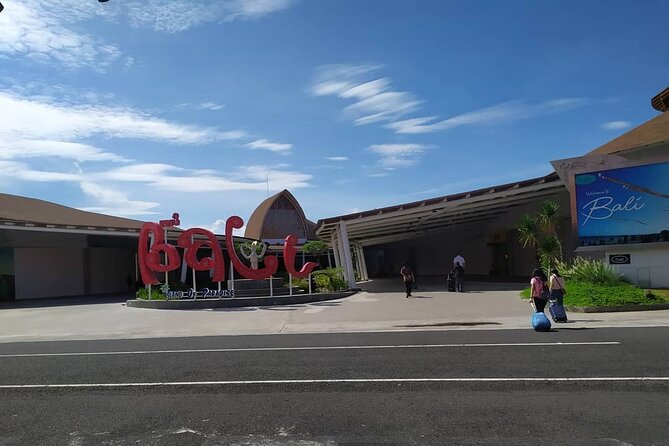 Private Arrival Transfer: Bali Airport to Kuta, Legian, Seminyak and Nusa Dua - Seminyak in about 45 minutes