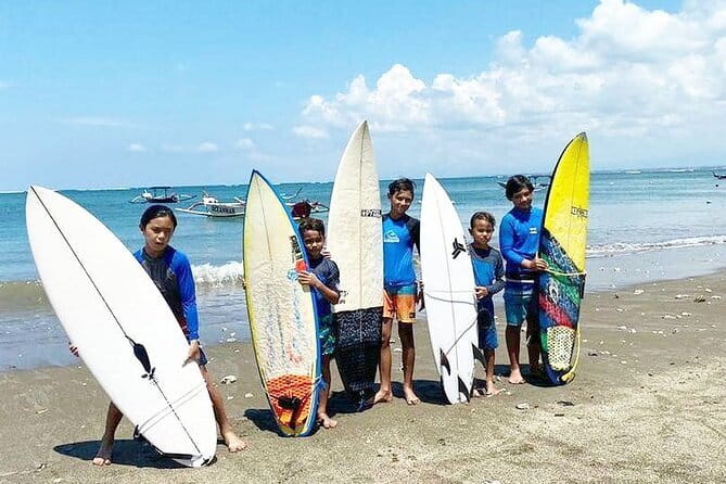 Private Beginner 1 on 1 Surfing Lesson at Kuta Beach without transfer - The First Minutes on the Sand