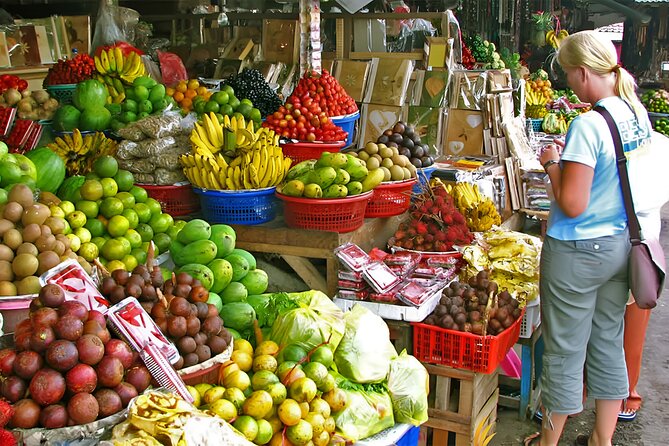 Private Full-Day Tour: Ulun Danu Beratan Temple, Jatiluwih and Tanah Lot Temple - Candikuning Market adds a useful local stop