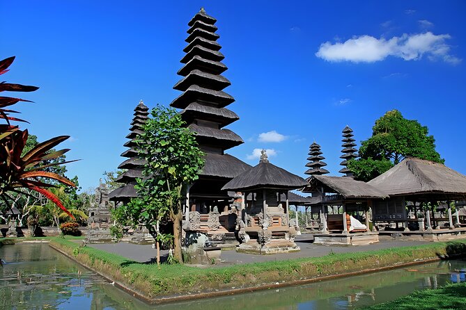 Private Full-Day Tour: Ulun Danu Beratan Temple, Jatiluwih and Tanah Lot Temple - Penatahan Hot Springs gives the schedule a break