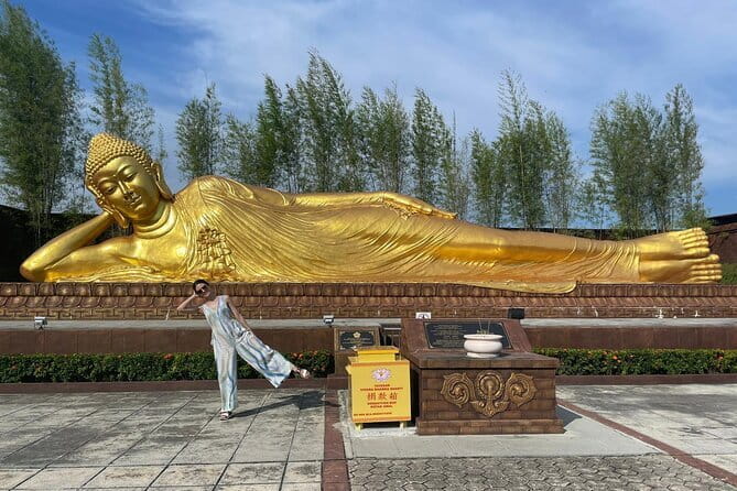 Private One Day Bintan Island Tour - Tanjung Pinang is your chance to shop and snack