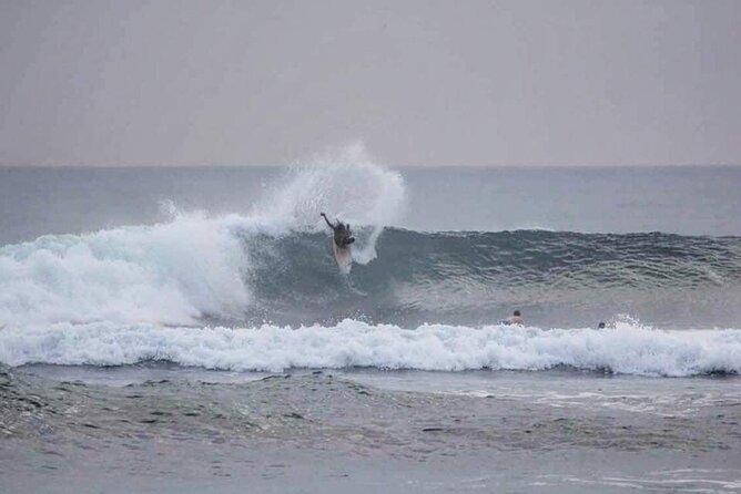Private One on One Surf Lesson in Canggu area - Bali - The final minutes: feedback, water, and a victory photo
