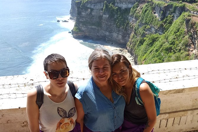 Private SOUTH Bali Tour - Padang Padang Beach and the one-hour swim break