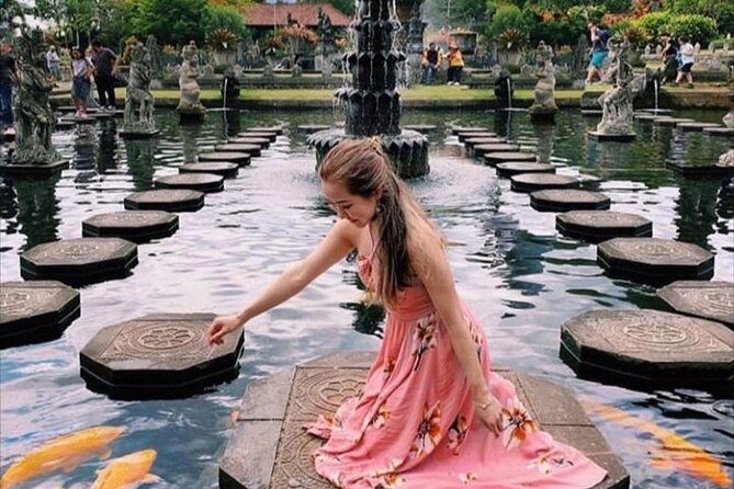 Private Tour Bali: Lempuyang Temple / Gate of Heaven, tirtagangga, waterfall. - A long Bali day with a strong finale