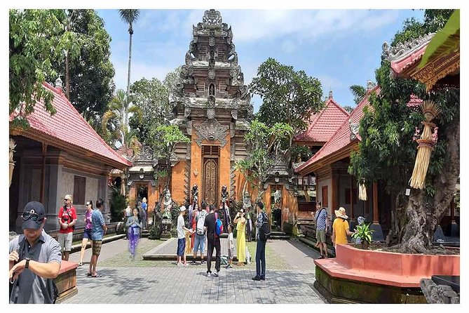 Private Tour: Batuan Temple, Tegenungan Waterfall, Elepahant Cave Free transport - Ubud Palace and the town’s traditional market