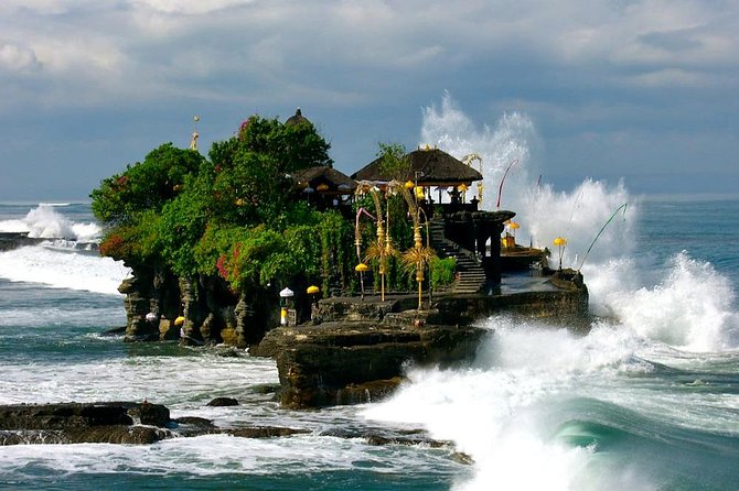 Private Tour: Full-Day Tanah Lot and Uluwatu Temples with Kecak Fire Dance Show - Padang Padang Beach and the included lunch