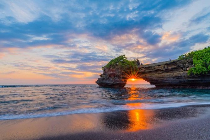 Private Tour: Full-Day Tanah Lot and Uluwatu Temples with Kecak Fire Dance Show - The Kecak fire dance at sunset