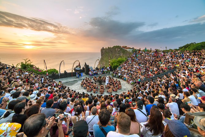 Private Tour: Full-Day Tanah Lot and Uluwatu Temples with Kecak Fire Dance Show - Tanah Lot above the Indian Ocean