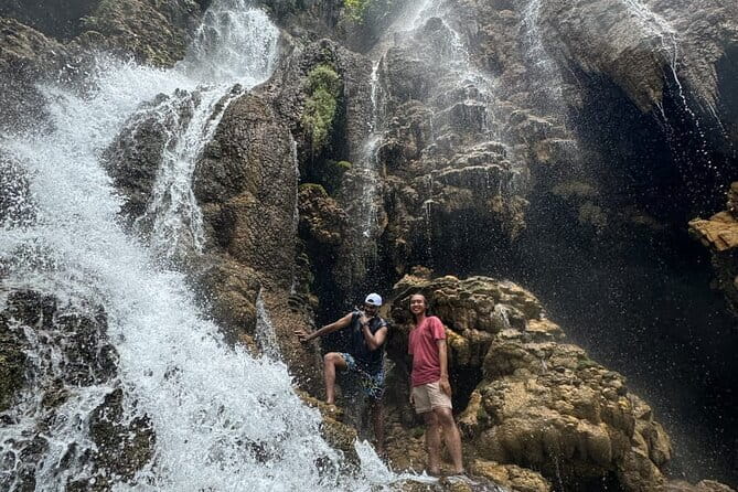 Private Tour in Tumpak Sewu Waterfalls from Malang or Surabaya - The panoramic approach to Tumpak Sewu