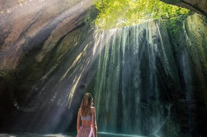 Private Tour Lempuyang, Tirta gangga, tukad Cepung Waterfall - Who should book this East Bali day trip
