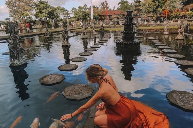 Private Tour Lempuyang, Tirta gangga, tukad Cepung Waterfall - Tirta Gangga’s royal pools and ornamental fish