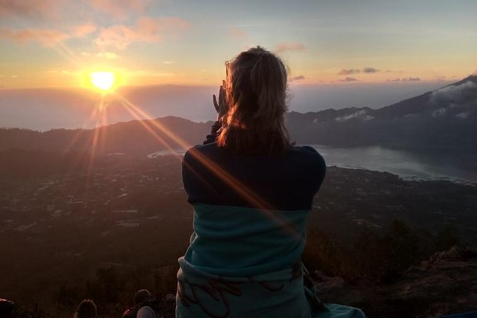 Private Tour : Mount Batur Sunrise Trekking With Private Guide - A 2am pickup and the trip to the trailhead
