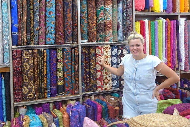 Private Tour of Ubud Art Village from Bali - Lunch, transport, and the five to six hour schedule