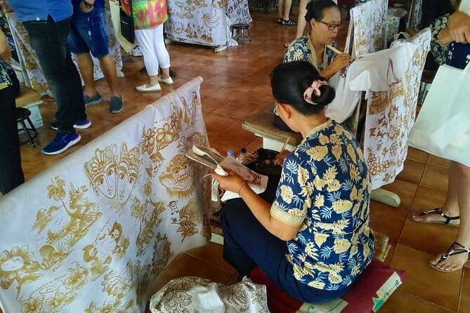 Private Tour of Ubud Art Village from Bali - Celuk Village: watching silver and gold take shape