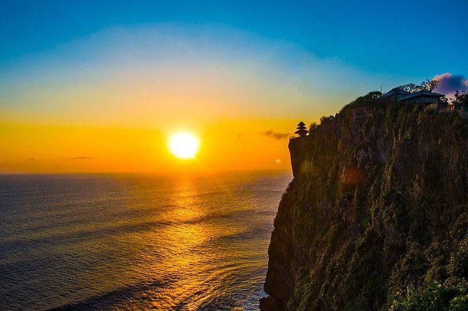 Private Tour Rafting Uluwatu Kecak Dance Sunset and Dinner in Jimbaran Bay - One Bali day, two very different settings