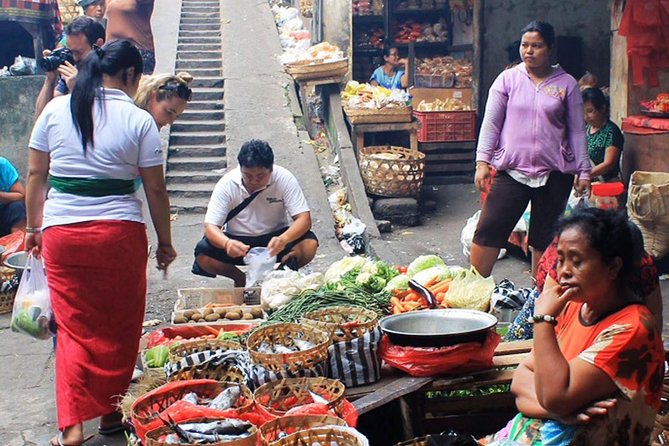 PRIVATE Ubud Market Tour & Balinese Cooking Class with Putu - Why the Morning Market Makes the Class Better