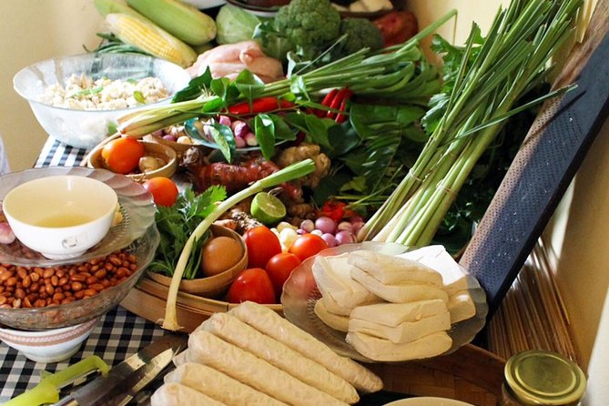 PRIVATE Ubud Market Tour & Balinese Cooking Class with Putu - A Family Lunch, Not Just a Cooking Demonstration