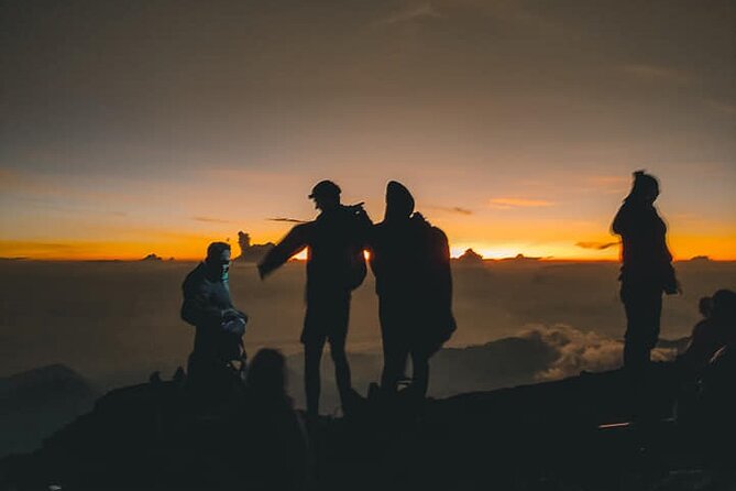 Rinjani Trekking 3D2N Summit - Full Trail - Crater rims and Segara Anak Lake add the variety