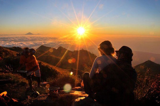 Rinjani Trekking 3D2N Summit - Full Trail - Arrival day in Senaru sets up the climb