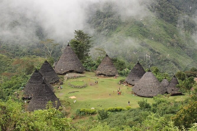 Shared Trip Sailing Komodo 3D2N - Who will enjoy this most