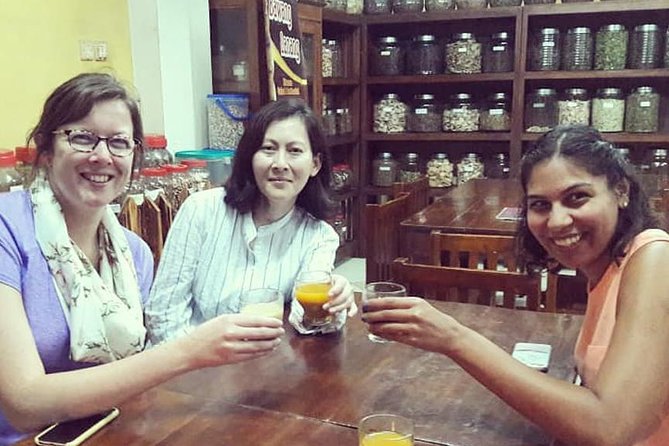 Small-Group Walking and Food Tour by Night in Yogyakarta - Coffee and first bites along Jalan Malioboro