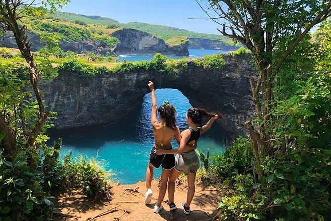 Snorkeling 3 Spots with GoPro & West Coast Tour Nusa Penida - The value at $18.24 depends on the package