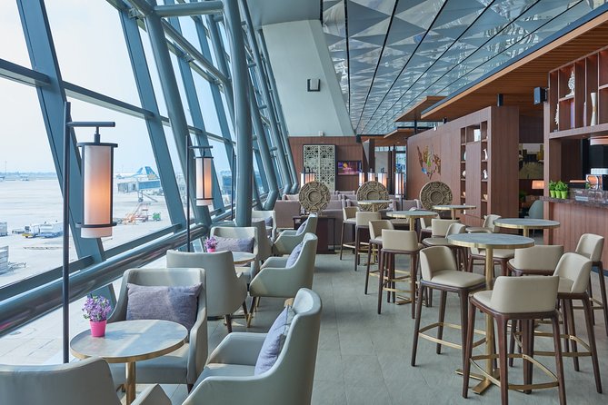 Soekarno Hatta International Airport by Plaza Premium Lounge - Food, drinks, and the question of beer