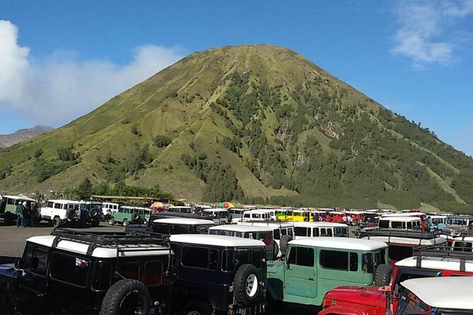 Surabaya Bromo Ijen Drop Bali 3-Day Private Tour - Day 3: Ijen Crater before dawn