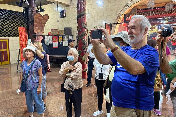 Surabaya Shore Excursion For Cruise Passengers - Tugu Pahlawan and the story of independence