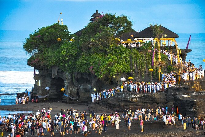 Tanah Lot and North Bali Tour: Scenic Journey - What the private guide adds